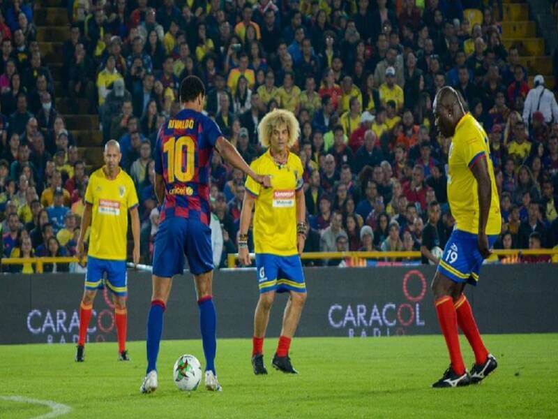 Cược chấp 1 trái là sao? Cần lưu ý gì khi chơi kèo chấp 1 trái? 3 Tran dau giua 2 doi bong Barcelona va Colombia 3 - chấp 1 trái là sao